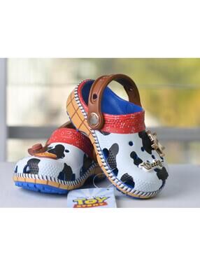 New! Size: 6c Toddler | Crocs Disney Pixar's Toy Story Woody Classic Clog
